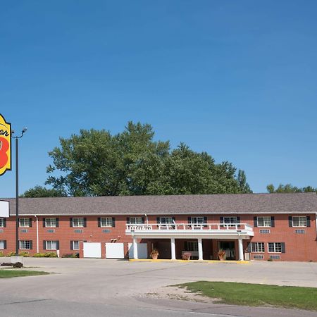 Hotel Super 8 By Wyndham Sheldon Exterior foto