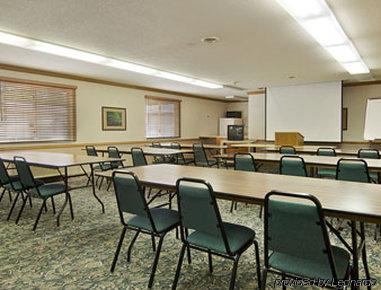 Hotel Super 8 By Wyndham Sheldon Facilidades foto